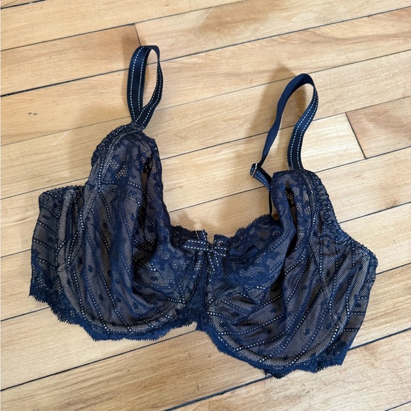 Chantelle black lace bra - Picture 1 of 5